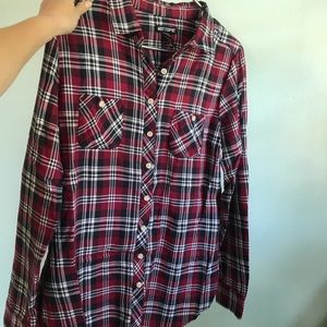 Hot Topic Plaid Button Down Size L